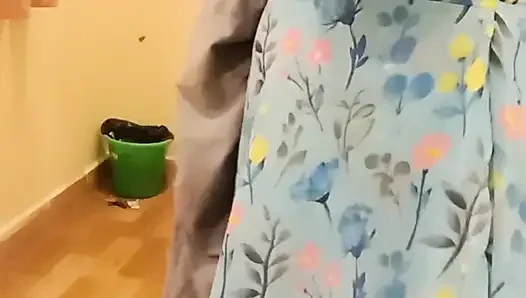 Ich habe bank-typen im Bh-höschen für Emi verführt – tamilischer handjob & nippelspiel! Indianhotwifex