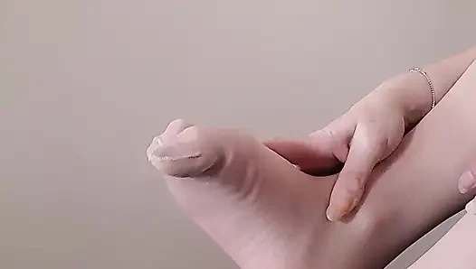 Kaki dan cakar nilon oh my