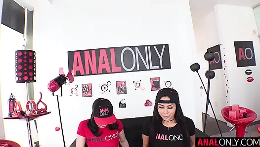 ANAL ONLY Jena LaRose and Penelope Woods want their butts plugged