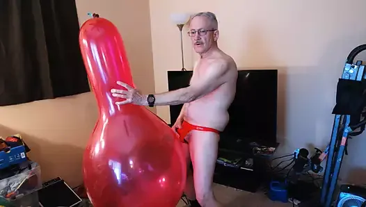 107) Big Long Neck Balloon & Kinky Undies