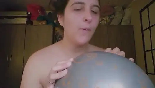 Tease and Pop Oxydized Halloween Balloon - bunny looner [lowres]