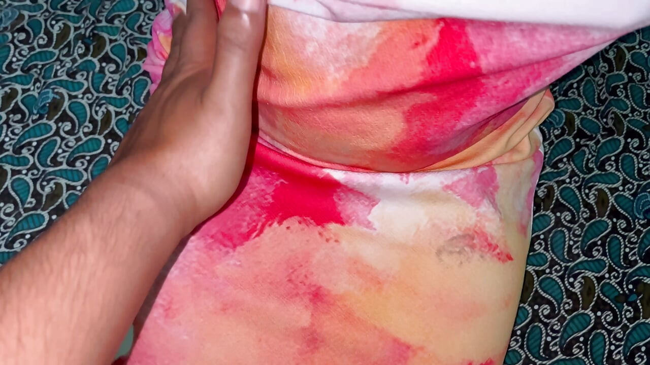 Desi Indian Hot Teen eating Pussy and Fucking Hardcore (desi indian)