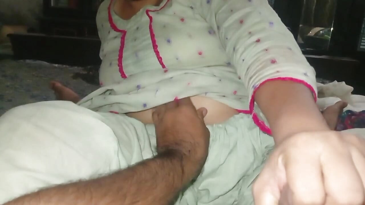 Hot sexy bhabhi ki chudai full sex video bhabhi ko choda