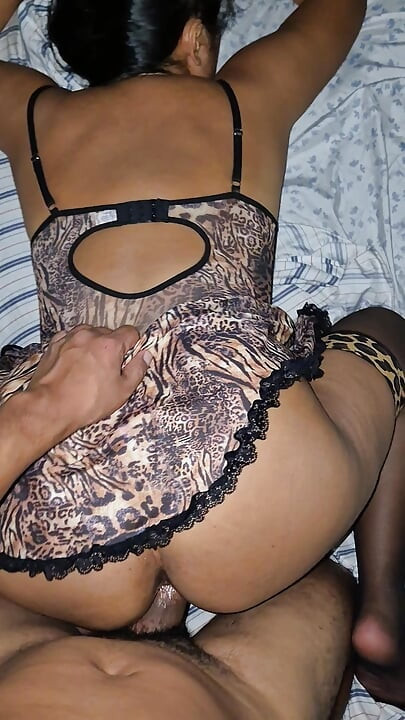 After a COSTUME PARTY a stranger saw me with my sexy dress and did not hesitate to propose to me to have SEX, how delicious!