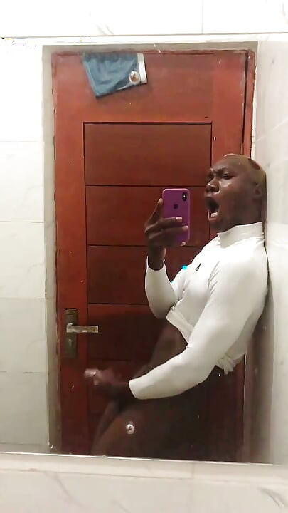 Show Big Dick And Masturbating Cum