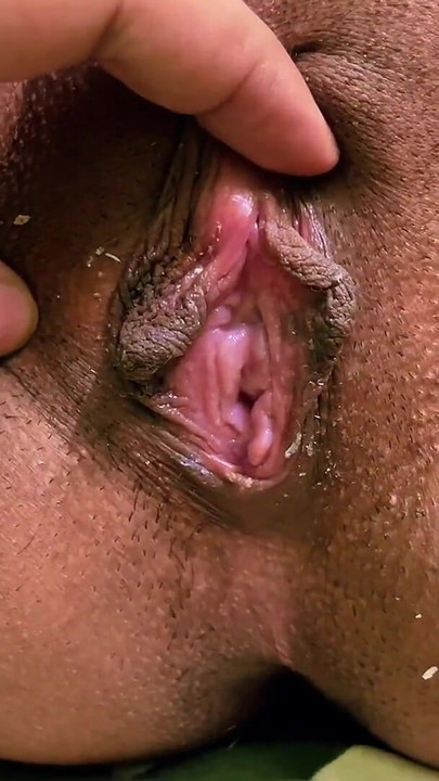 Must-see moment from "Sexy lady poured juice into her pink pussy"