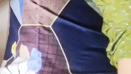 Aku ngentot memek tante semokku yang seksi dan crot di dalam memeknya