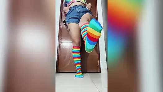 A good footjob for lovers of my little feet