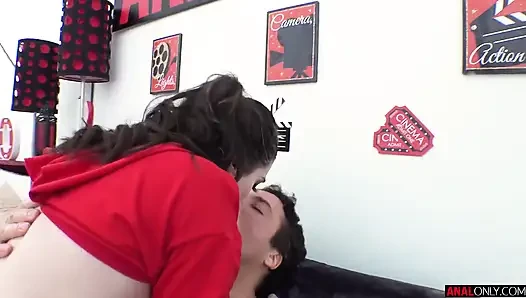 Lily'nin anal özel