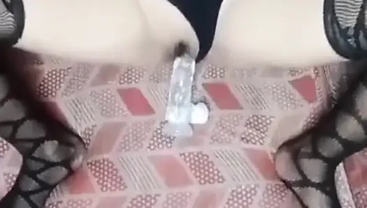 Dildomla eğleniyorum lütfen benimle boşal