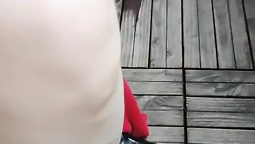 Горячие мокрые игры на балконе