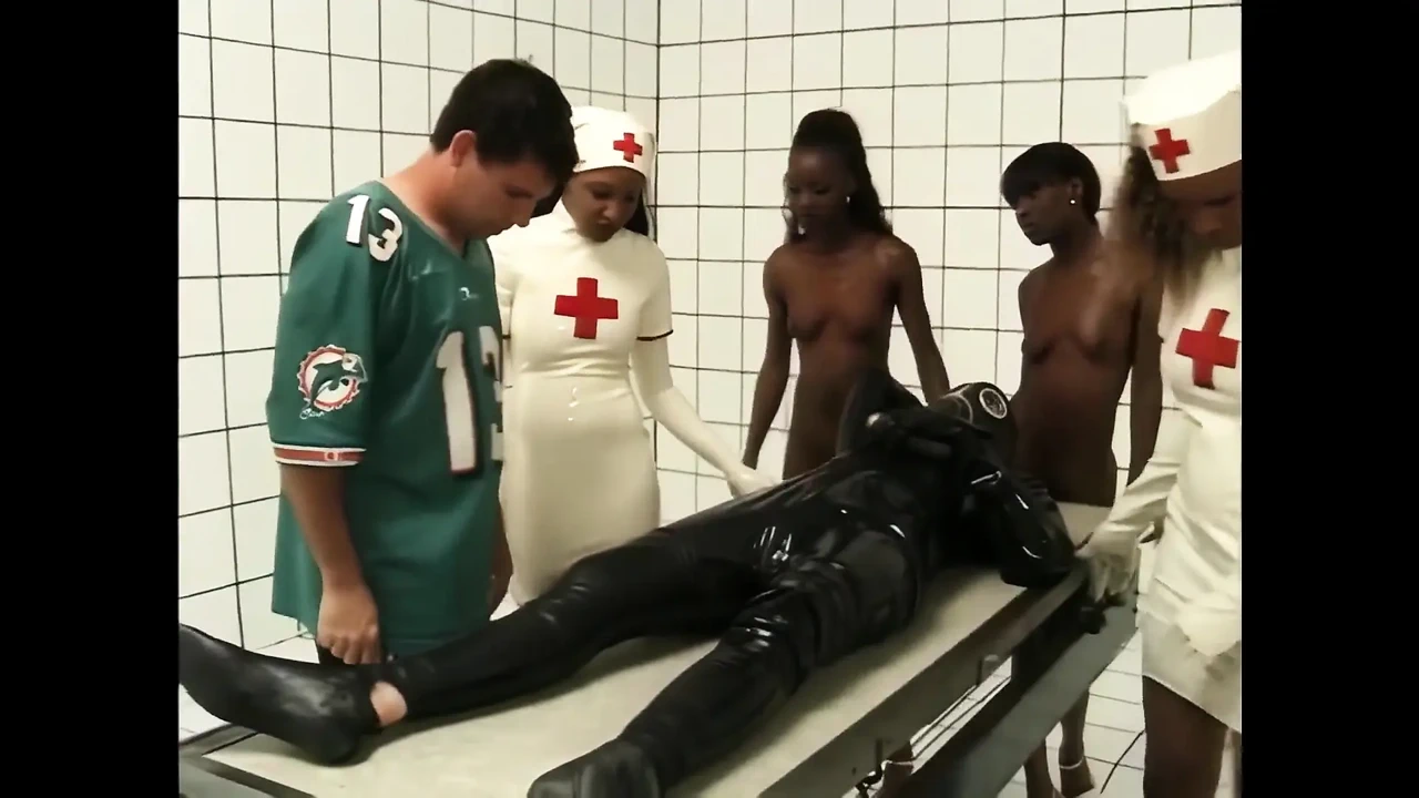 Behind the Scenes of a Fetishist Set