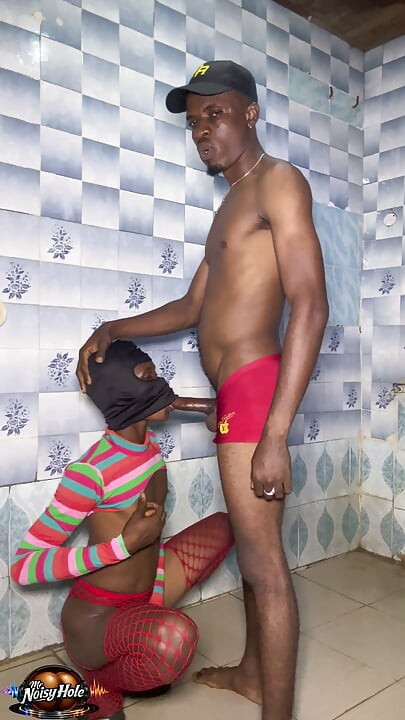 Femboy colorido saca la leche de la pija grande del activo