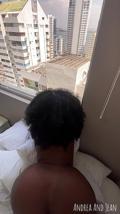 Moja ładna żona zdradza mnie z moim sąsiadem