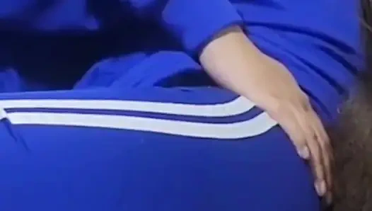 ОН КОНЧАЕТ ВНУТРЬ 19-ЛЕТНЕЙ СТУДЕНТКИ, ЗАНИМАЮЩАЯСЯ СЕКСОМ