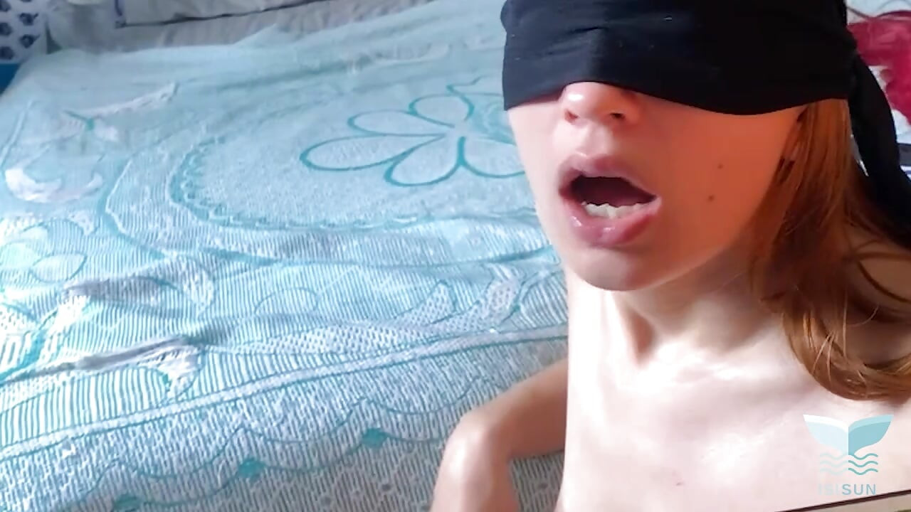 Žena vara muža s njegovim najboljim prijateljem dok je on odsutan s njezinom najboljom prijateljicom