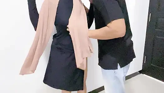 Seduced by my friend's sexy mom