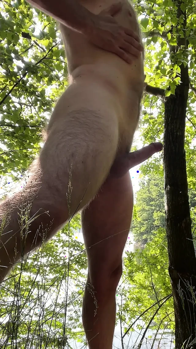 I love being naked in the woods and masturbating