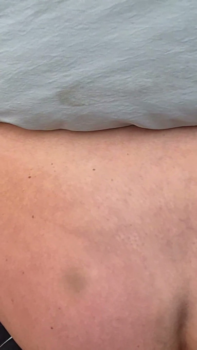 Eu sopro e fodo um estranho pelo último chocolate de Dubai da loja de descontos - SEXO PÚBLICO ARRISCADO - Litclit | Clipe 1
