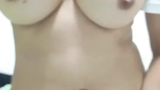 Menungganginya dengan senang hati dan jangan berhenti melakukannya.