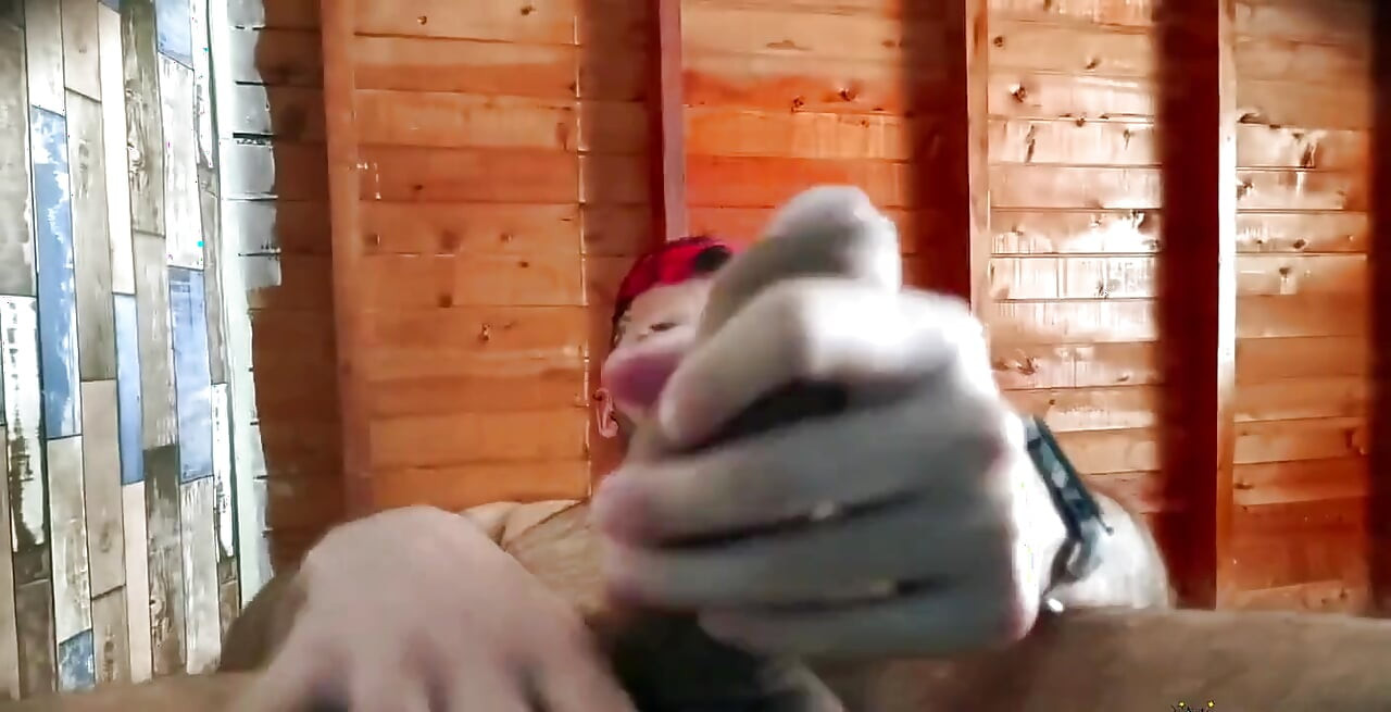 I was so horny when I woke up I had to give me a good orgasm before kicking off the day