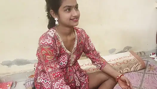 Hintli kız arkadaş birkaç gün sonra romantik bir araya geliyor - odasında samimi anlar