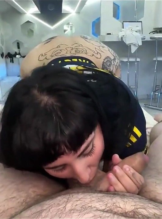 Haciendo una escena para Boca mientras vemos el juego 3-0. Mamiimaldii