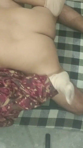 Sardar Pakcik mengongkek seorang awek muda | Klip 1