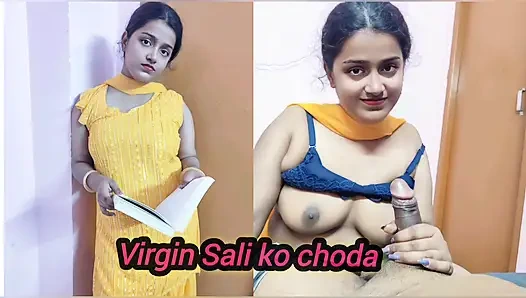 Sali-ku berpakaian untuk Upacara Haldi. Dia kebingungan dan sendirian dengan Jija-nya.