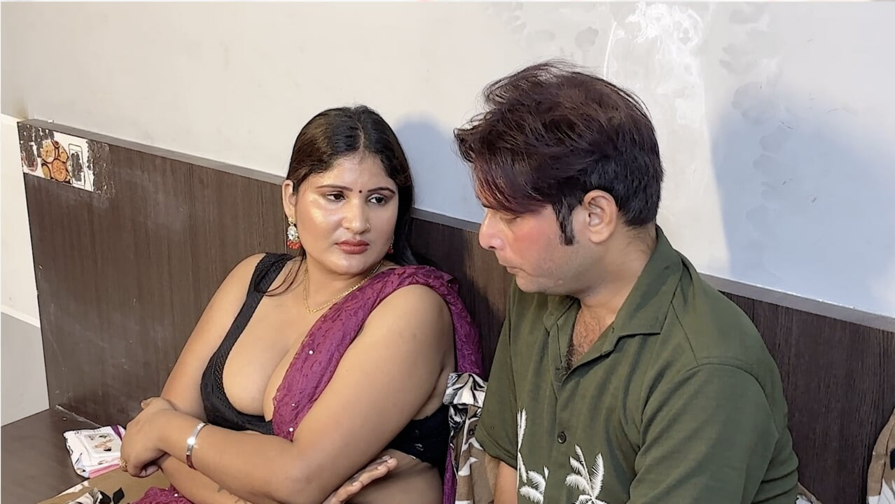 Hot girl calls her ex-boyfriend for sex after marriage