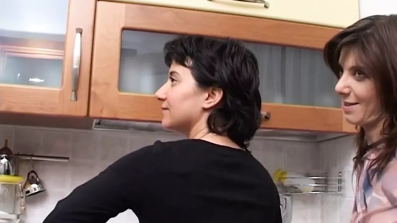 放荡的家庭主妇 整部电影 80 分钟 #18