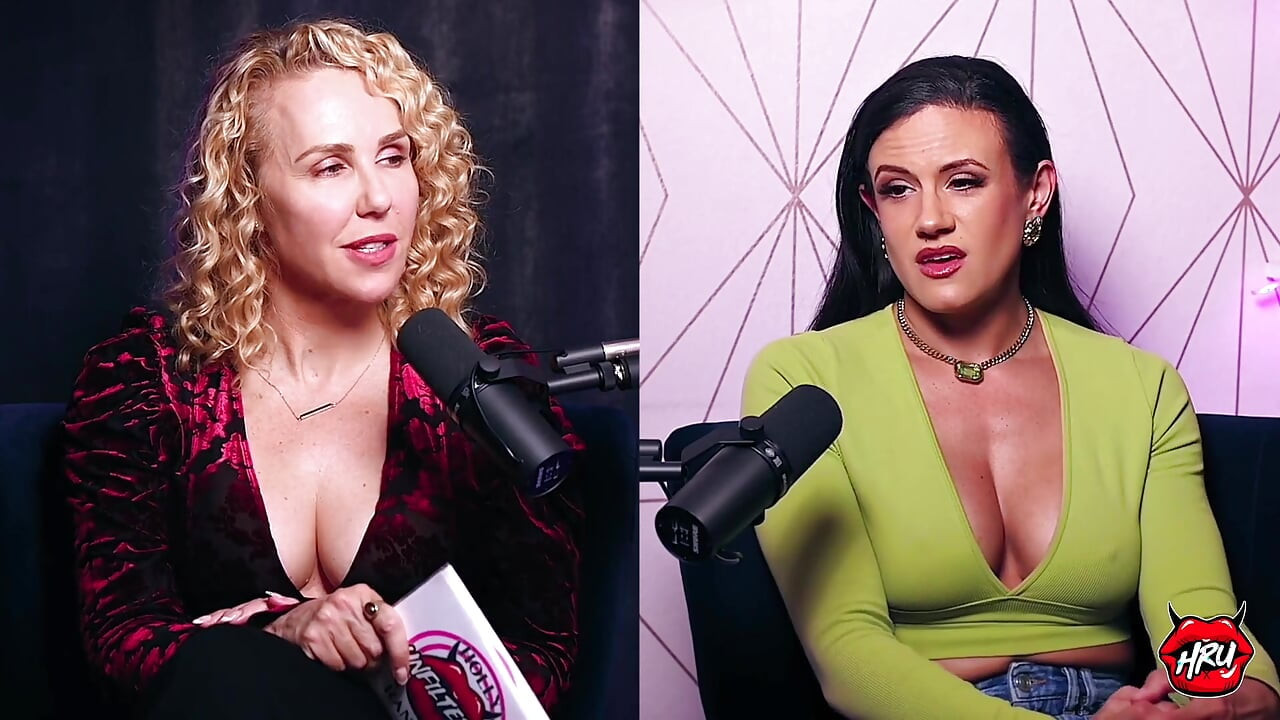 Penny Berber'in filtresiz: orta yaşlı seksi kadın kraliçesinin sırları