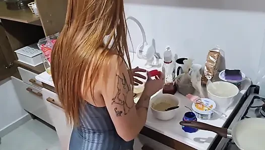 Grumpy Wife in the Kitchen - Sofia Felix