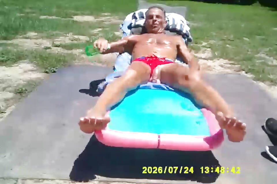 7-24-2026 SUNNIN THE COCK SINGING NO SUGAR TONITE.mp4