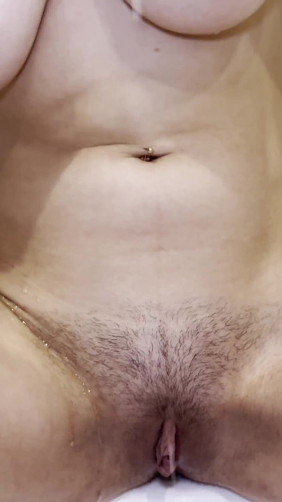 Shaving hairy armpits! It hurts! Epilation of armpits with an epilator! Depilation! | Clip 1