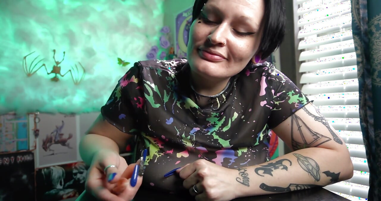 Big Natural Tits and Pretty Teeth JOI