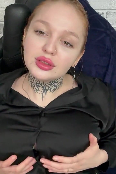 Hot Chick Wants Passionate Sex