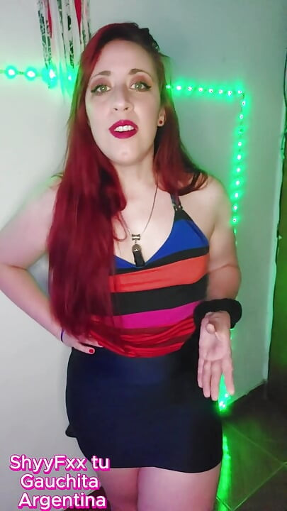 Shyyfxx עמיתך לעבודה מוצא אותך מאונן את הזין הקצר שלך! JOI Sph