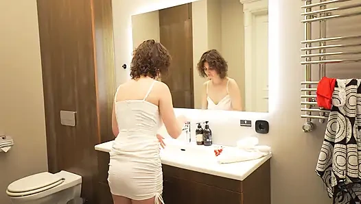 Вместо клуба, моя любимая подруга пригласила меня принять душ :) 4K HD команда Тима