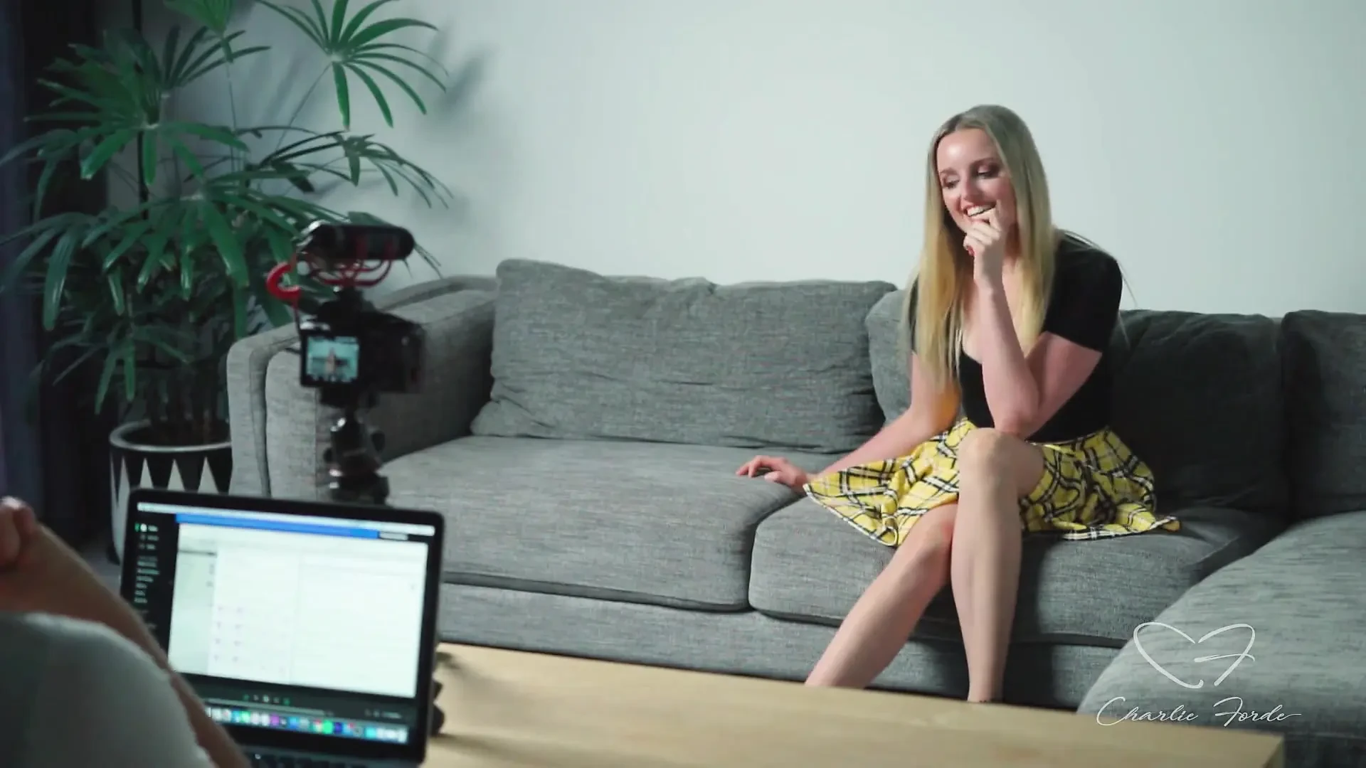 Flip the Script Featuring Charlie Forde, Woody Alyx