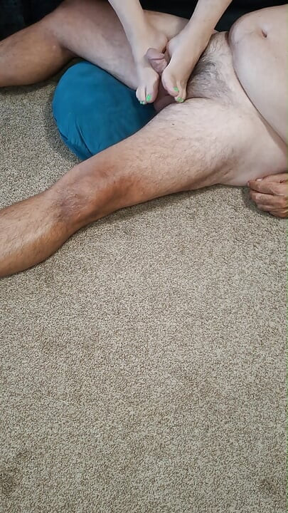 After teasing me with her feet I couldn't hold back and started licking and kissing them and jerking off