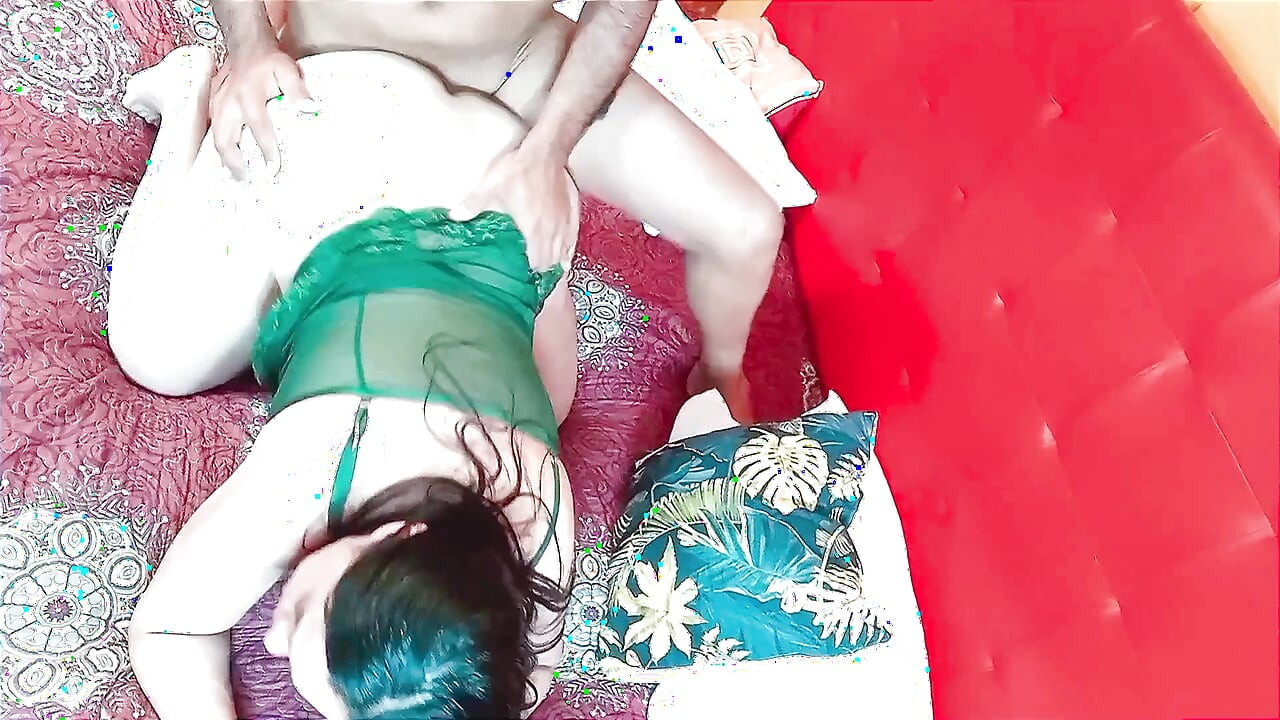 Stepmother can't resist my cock and begs for cum doggy-style - Passionate creampie