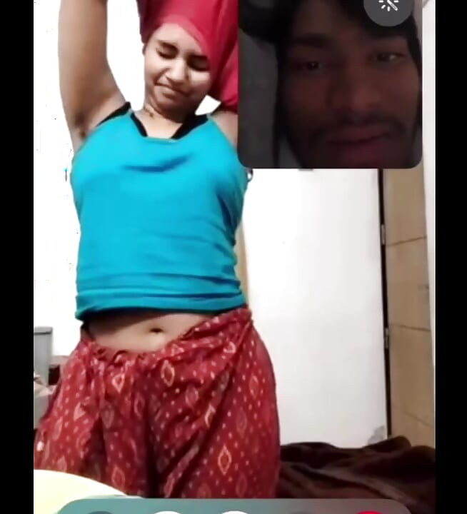 18 YEAR virgin GIRL WITH