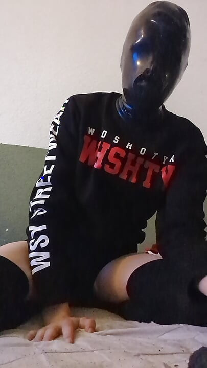talking wiht my hood and gag