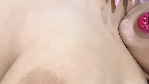 warms up bouncing her big tits