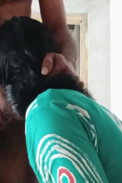 Seans 18 üvey kız kardeş Satar_rani sakso çekiyor daha sert derin gırtlaklar ağzına boşalıyor