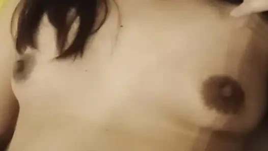 Meine 18-jährige freundin arbeitet mit mir im selben unternehmen, also gehen wir manchmal draußen, um es zu machen