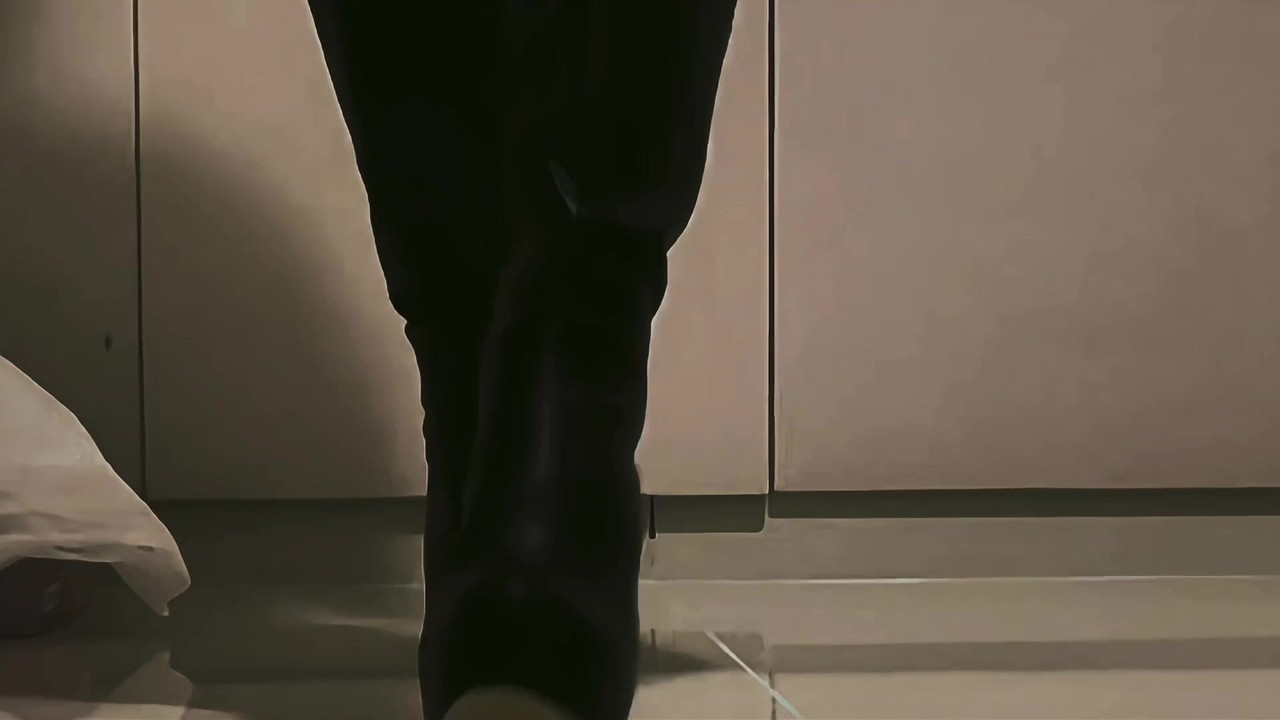 Dilator fun : huge device in my Pussy