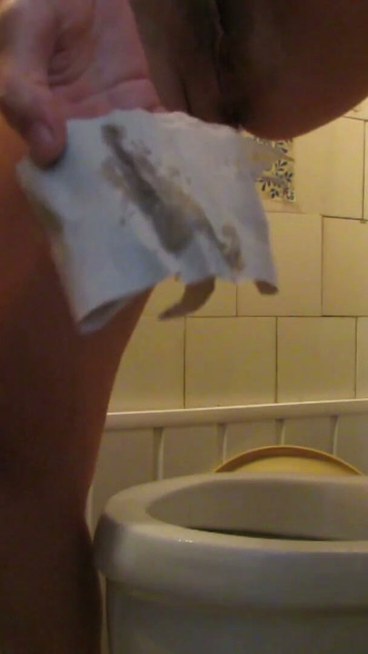 A beauty with a hairy cunt pees in the toilet. Selection | Clip 2