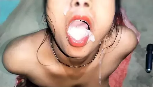 Desi bhabhi sucking hard cum eating